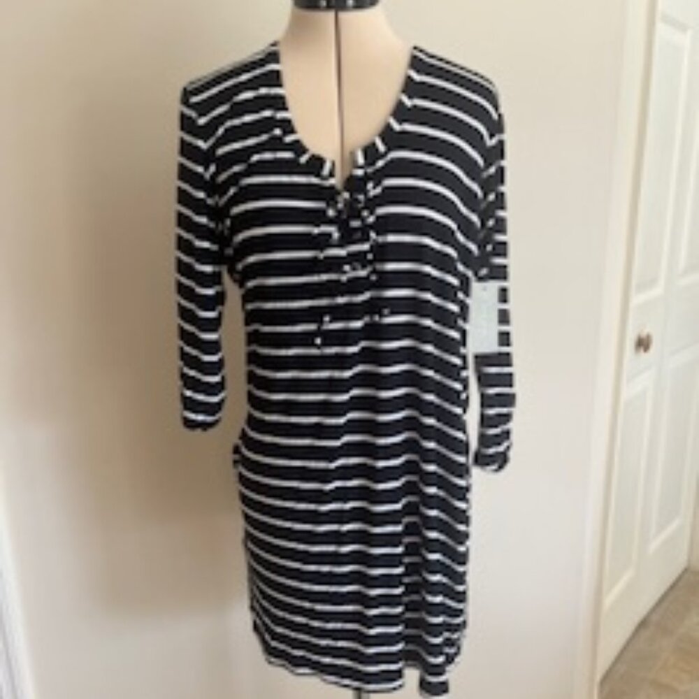 NWT Kenneth Cole Reaction Size XL Swimsuit coverup Black and White Stripes